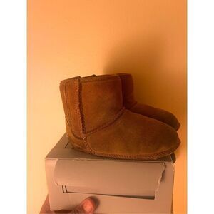 Uggs Classic 4-5c